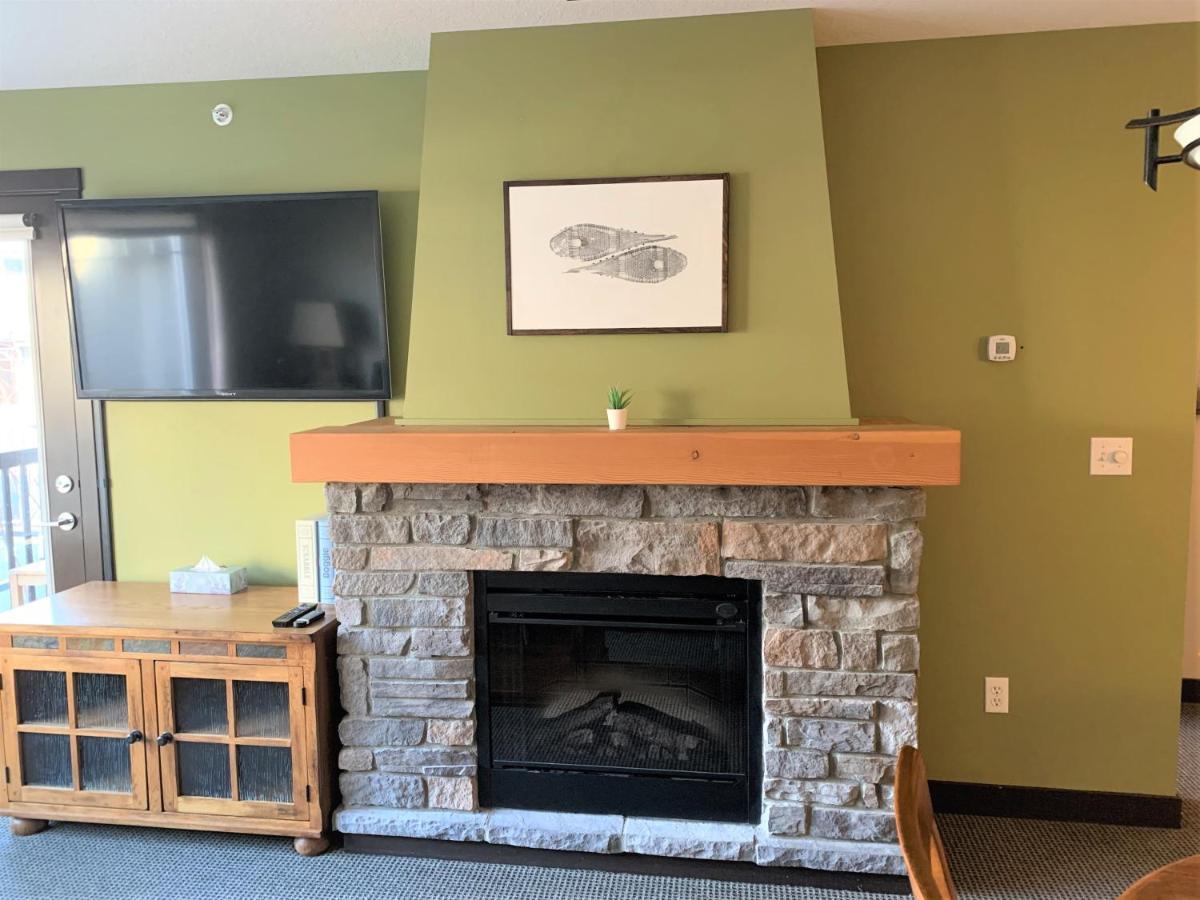 Fenwick Vacation Rentals - Scenic 1 Bedroom Plus Den, Pet Friendly Dead Mans Flats Exterior photo