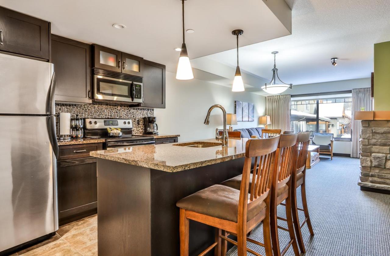 Fenwick Vacation Rentals - Scenic 1 Bedroom Plus Den, Pet Friendly Dead Mans Flats Exterior photo